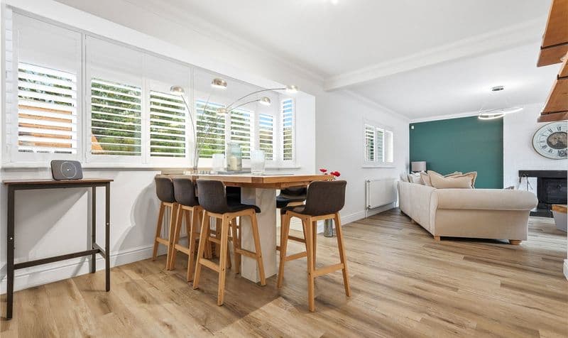 4 Bedroom House - Image 5