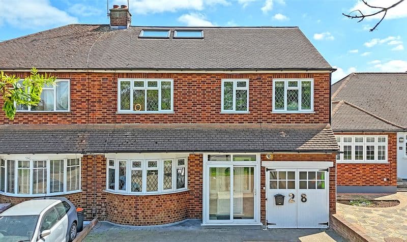 5 Bedroom House - Image 5