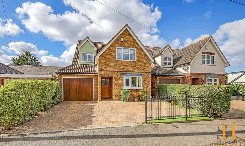 4 Bedroom House - Image 2