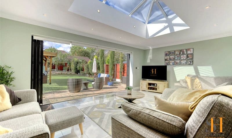 4 Bedroom House - Image 3