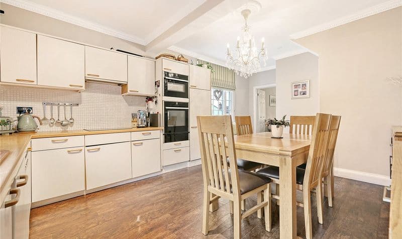 2 Bedroom House - Image 2