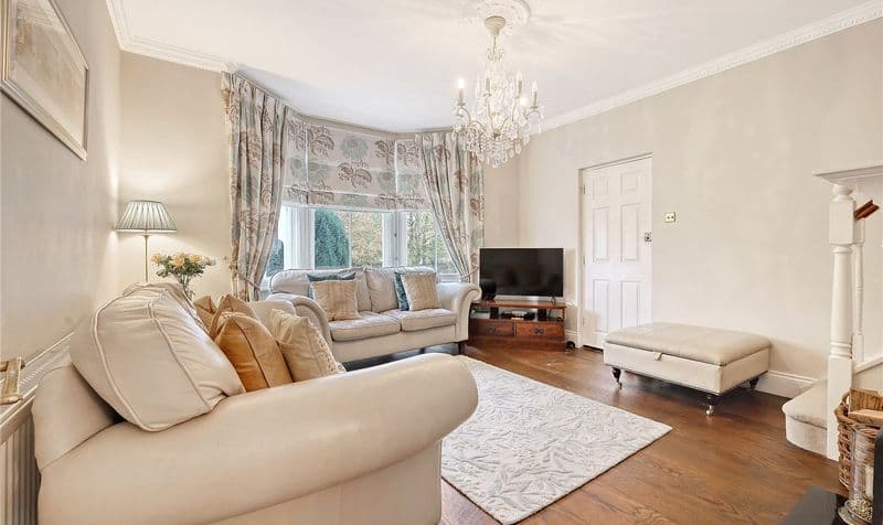 2 Bedroom House - Image 4