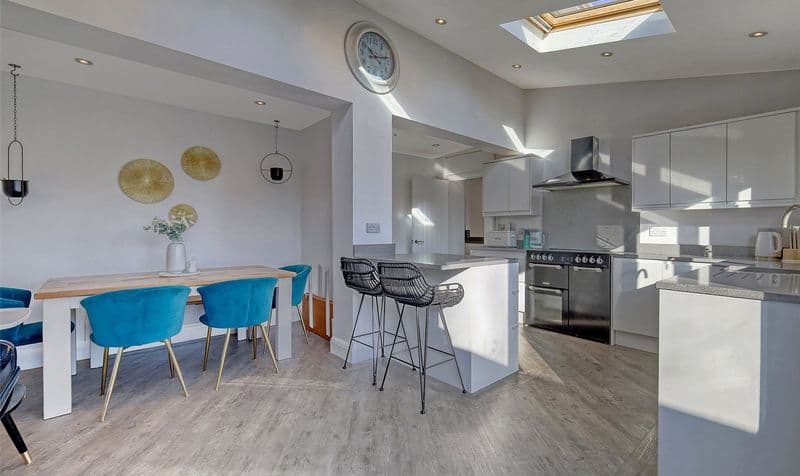 5 Bedroom Other - Image 2