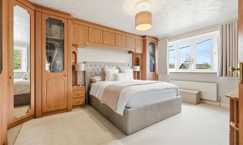 4 Bedroom House - Image 5