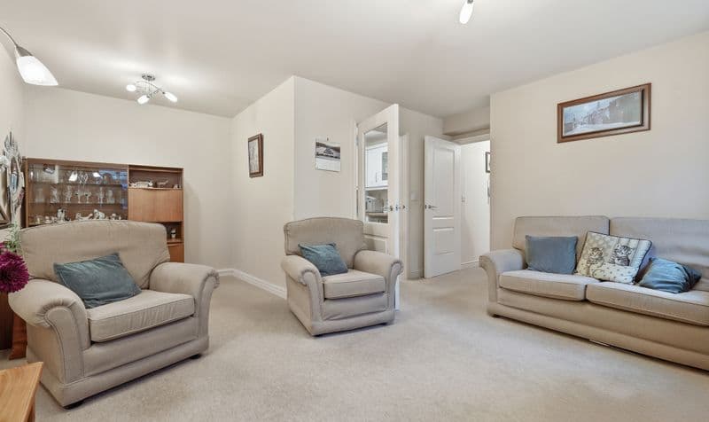 3 Bedroom Retirement Property - Image 4