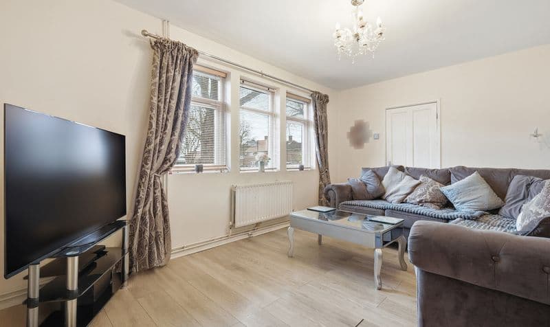 3 Bedroom House - Image 2