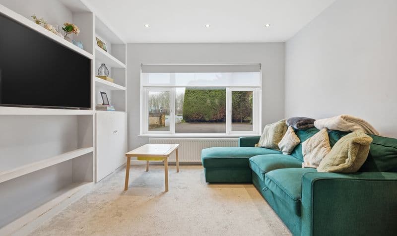 4 Bedroom House - Image 5