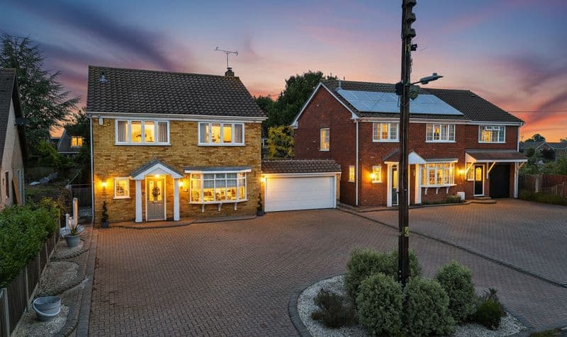 4 Bedroom House - Image 2