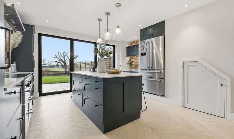 4 Bedroom House - Image 3