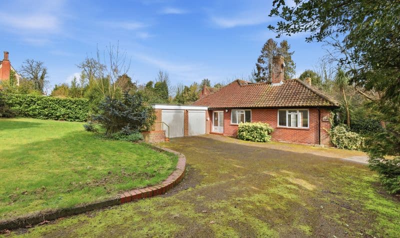 5 Bedroom House - Image 2